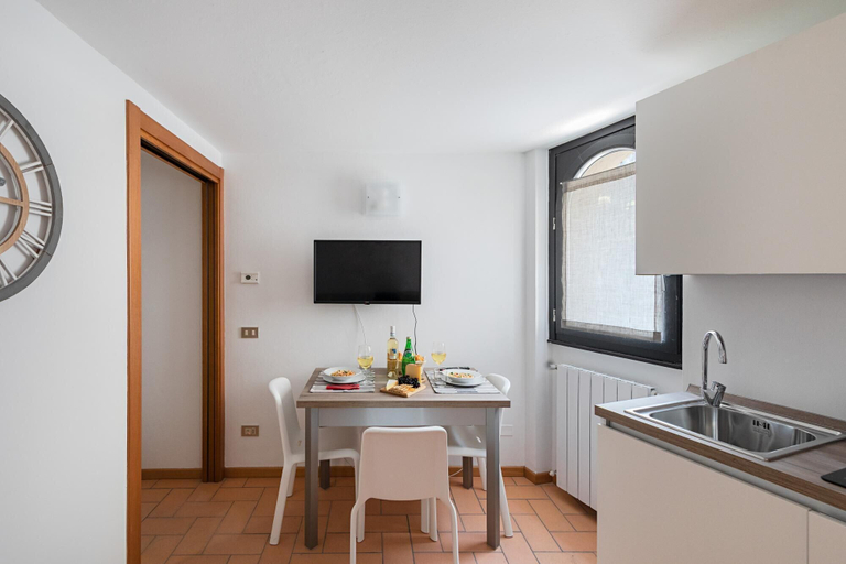 Others 2, Lemon House 1 Apartment by Wonderful Italy, Brescia