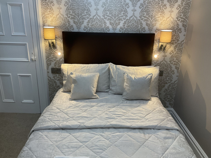 Bedroom 2, Glenora Guest House, North Yorkshire