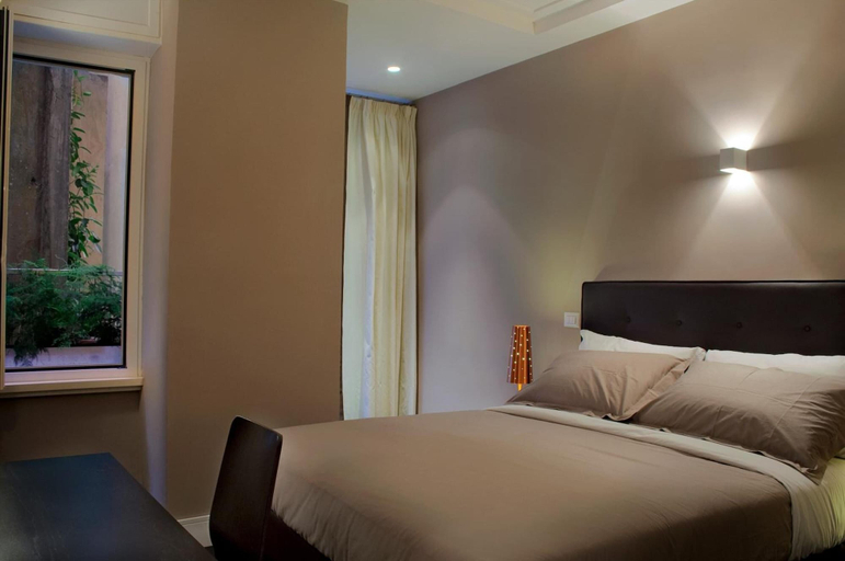 Bedroom 3, Residence Regola, Rome