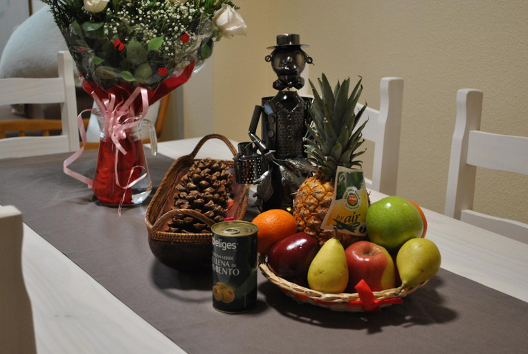 Food & Drinks, Apartamentos Turisticos Dulcinea VENTAS CON PEÑA AGUILERA, Toledo