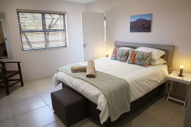 Bedroom 2, Mayfair Farm Cottages, Eden