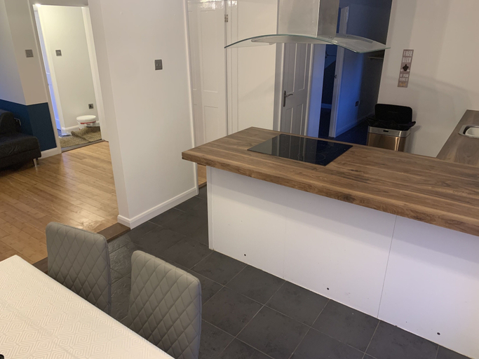 Others 3, 4 bedroom worker property parking, Northamptonshire