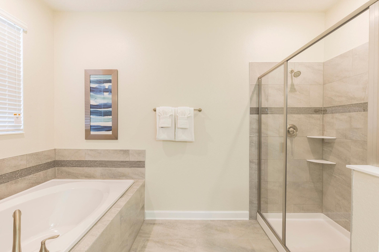 Bathroom, 8914sid- the Retreat at Championsgate, Osceola