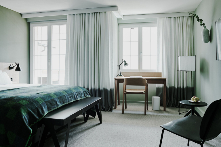 Bedroom 3, The Cambrian, Frutigen