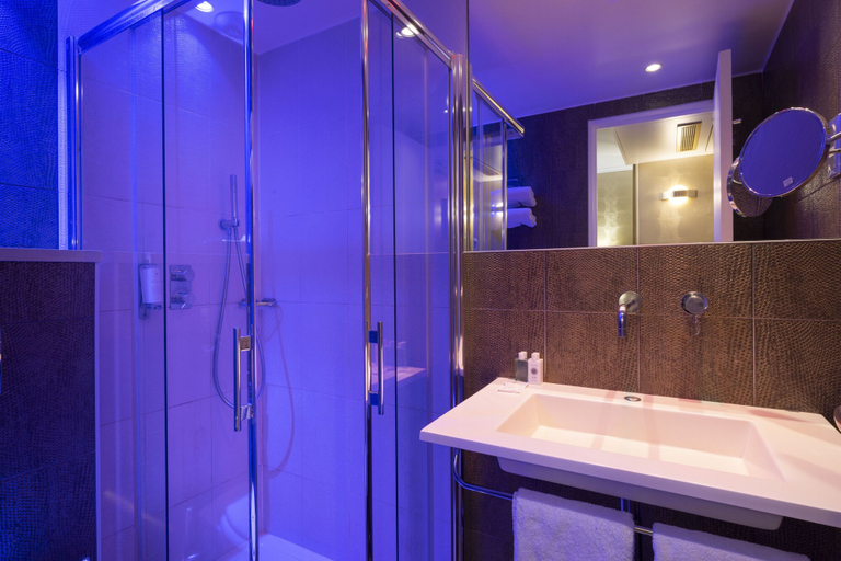 Bathroom 3, Atn Hotel, Paris