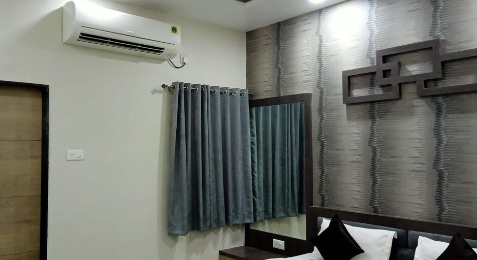 Others 5, Hotel Grand Royal, Raipur