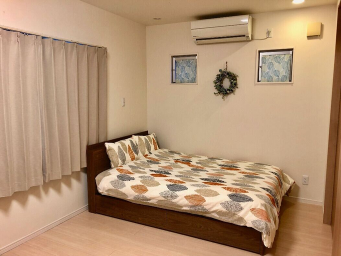 Bedroom, Hanna House, Yomitan