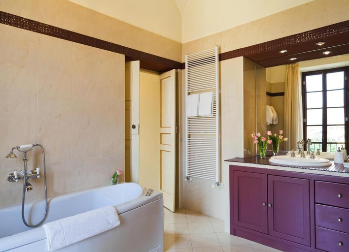 Bathroom 5, Villa Soleil, Torino