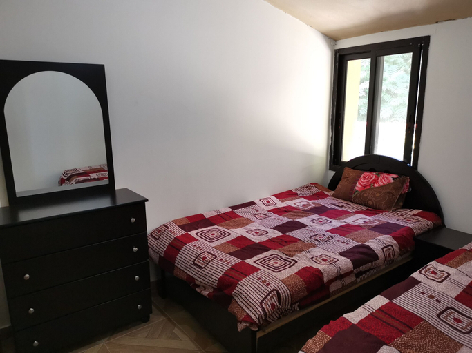 Bedroom 2, Suiteness Deir El Qamar, Chouf