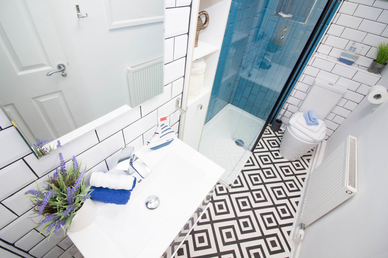 Bathroom 3, Magdalen quarters, Devon