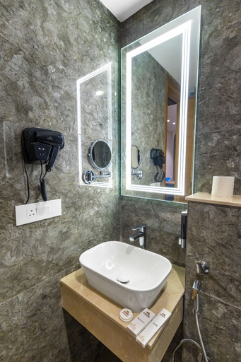 Bathroom 5, Pride Hotel And Resort Rishikesh, Garhwal