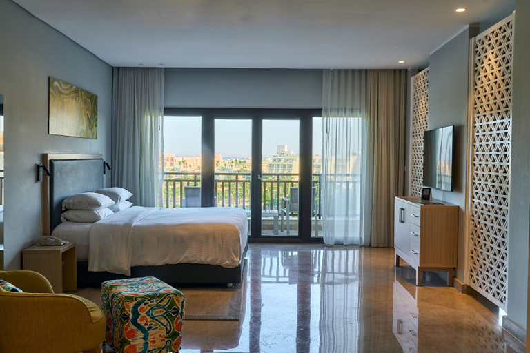 Bedroom 3, Steigenberger ALDAU Beach Hotel, Al-Ghurdaqah