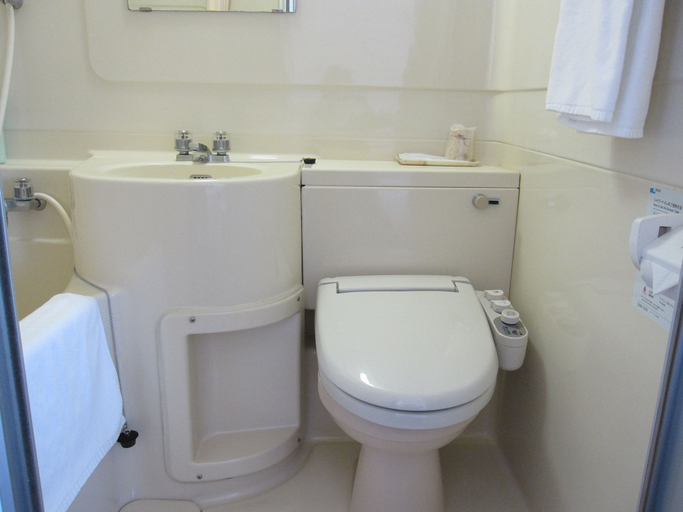 Bathroom 3, Toyohashi Station Hotel, Toyohashi