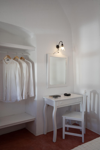 Bedroom 2, Madame Kalitsi-ioli Standard Room, South Aegean