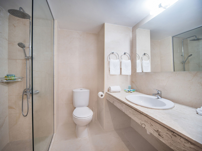 Bathroom 5, Avlida Hotel