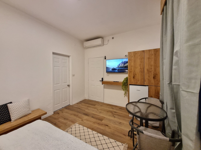 Bedroom 4, Tiberia hotel