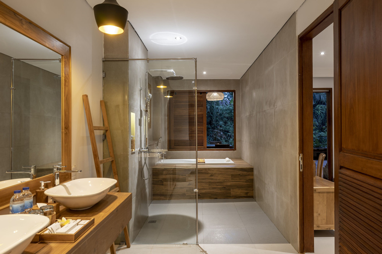 Bathroom 3