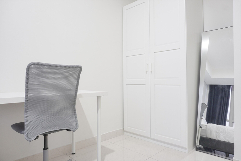 Room 2, Fancy And Comfort 1Br At Gold Coast Apartment, Jakarta Utara