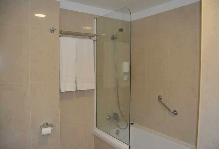 Bathroom 4, RF La Quinta Park Suites, Santa Cruz de Tenerife