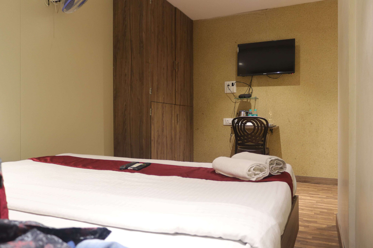 Bedroom 3, Hotel Pub Street Inn, Thane