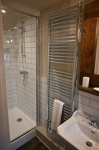 Bathroom 3, Holly Lodge Boutique B&B, Norfolk