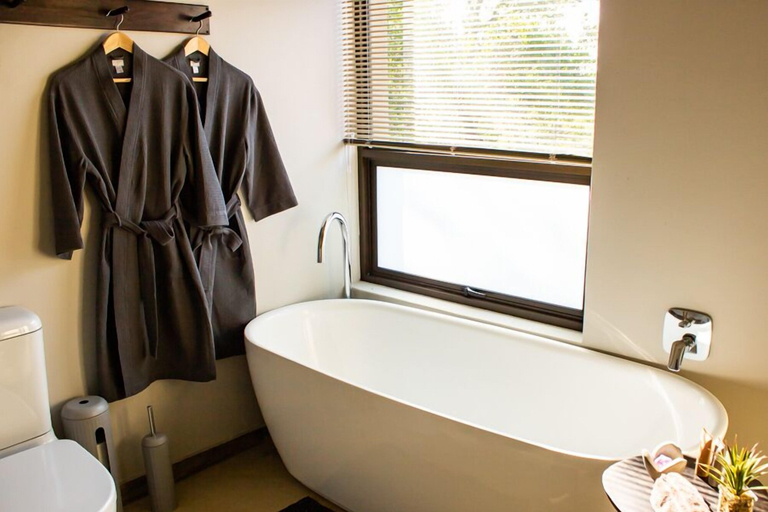 Bathroom 3, Rafiki Bush Lodge, Mopani