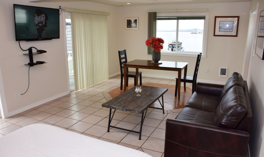 Others 4, Longliner Lodge and Suites, Sitka