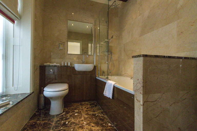 Bathroom 3, The Falcon Hotel, Rutland