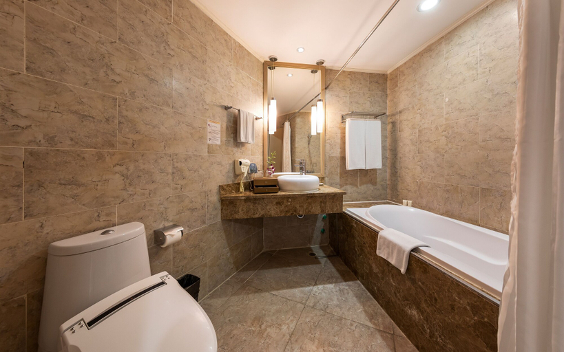 Bathroom 5, Super Candle Hotel, Ba Đình