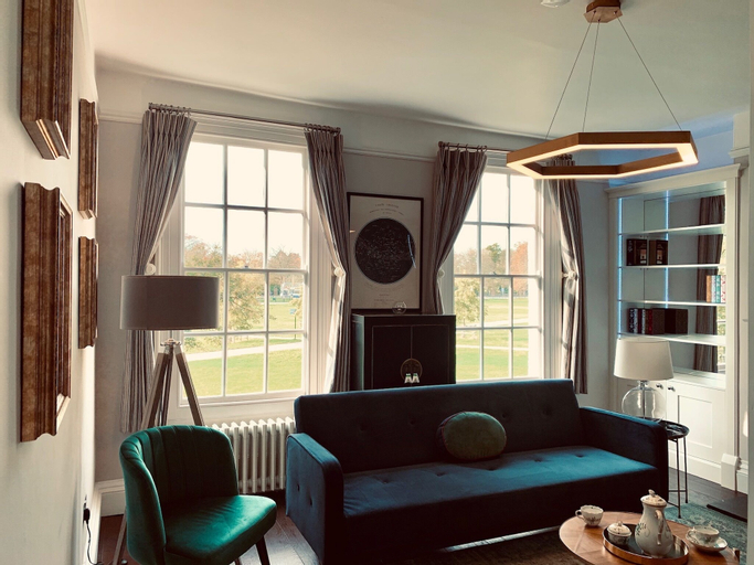 The Midsummer Common - Modern & Spacious 2bdr House With Garden, Cambridgeshire