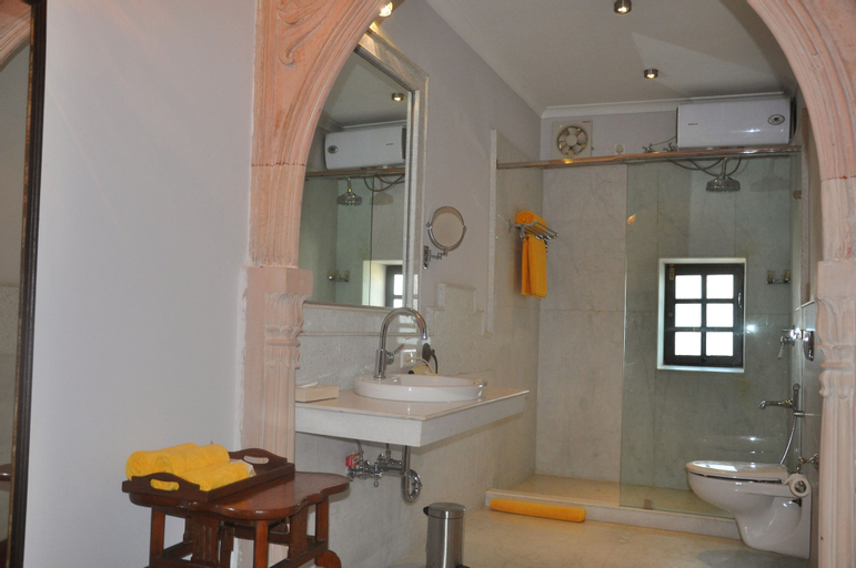 Bedroom 5, Amritara Chandra Mahal Haveli, Bharatpur