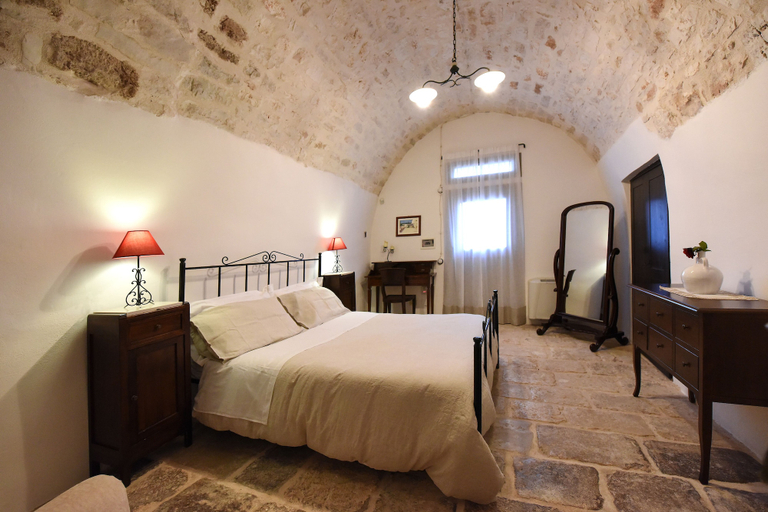 Bedroom 3, Masseria Lamiola Piccola, Brindisi