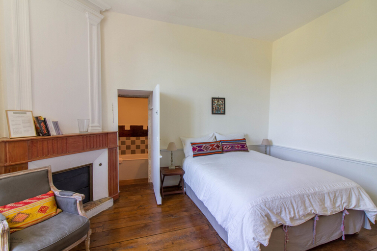 Bedroom 4, Château de La Combe, Dordogne