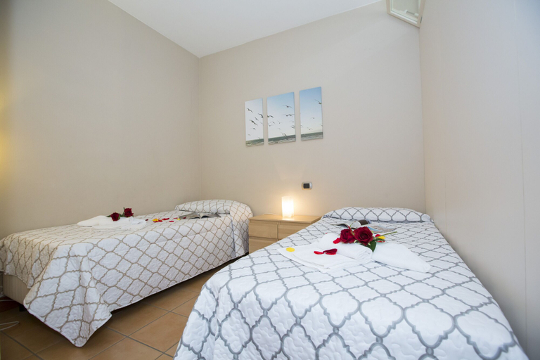 Room 3, Porto Letizia S3, Como