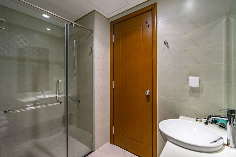 Bathroom 7