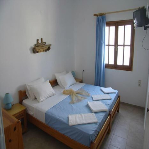 Bedroom 3, Hotel Agnanti, South Aegean