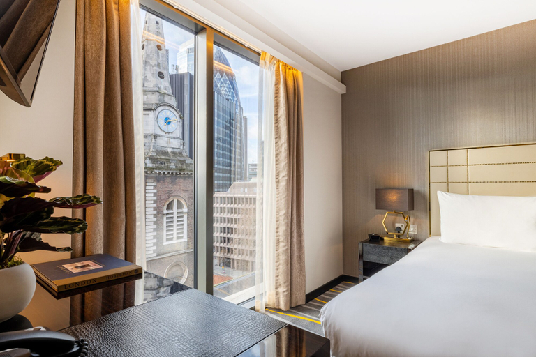 Bedroom 2, Leonardo Hotel London Aldgate - formerly Hotel Saint, London