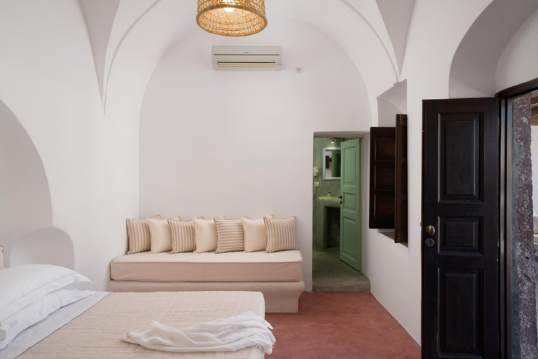 Bedroom 4, Madame Kalitsi-ioli Standard Room, South Aegean