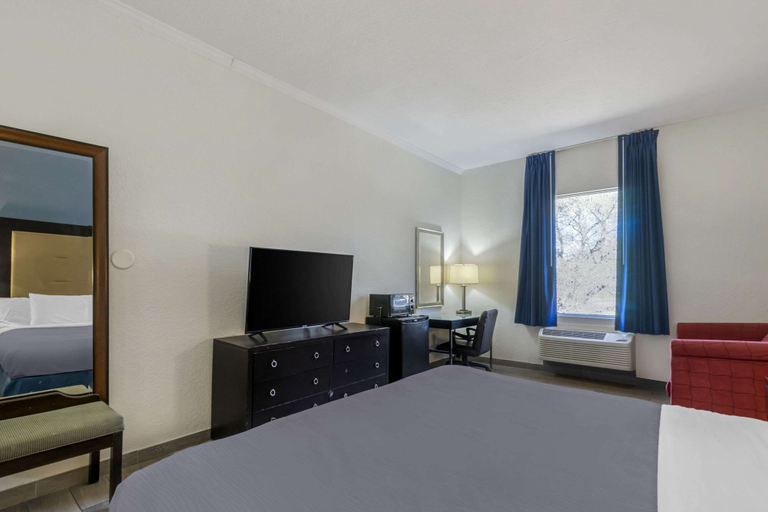 Bedroom 3, Rodeway Inn Wesley Chapel, Pasco