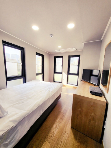 Bedroom 3, J.Hill House, Jongno