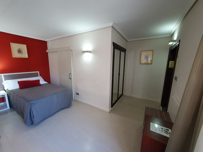 Bedroom 4, Hotel La Carreta, Valencia