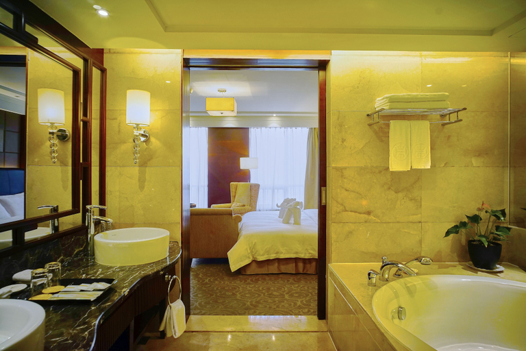 Bathroom 5, Changsha Xiaoxiang Huatian Hotel, Changsha