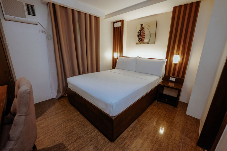 Bedroom 2, Emerald Boutique Hotel, Legazpi City