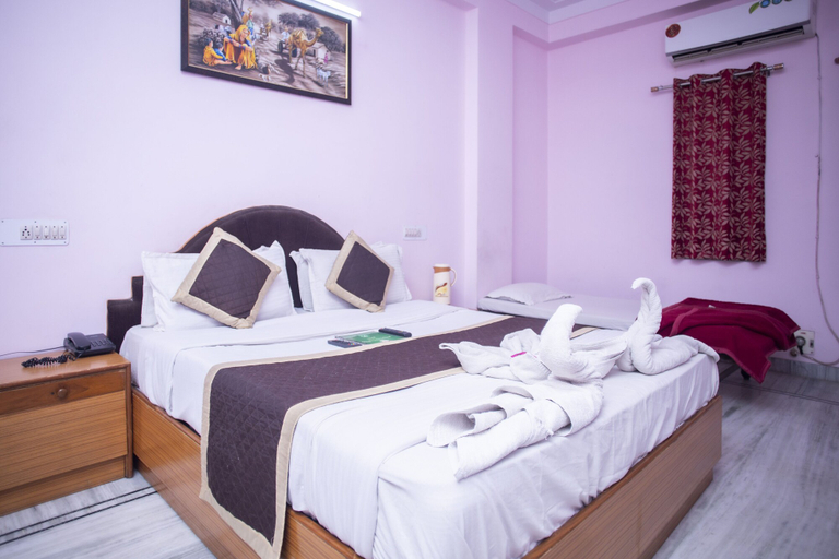 Bedroom 2, Hotel Dimple International, Udaipur
