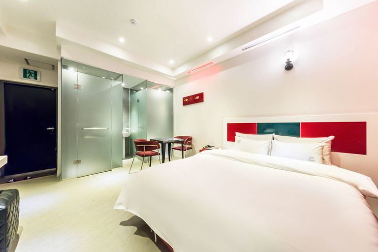 Bedroom 3, LA View Hotel, Gangdong