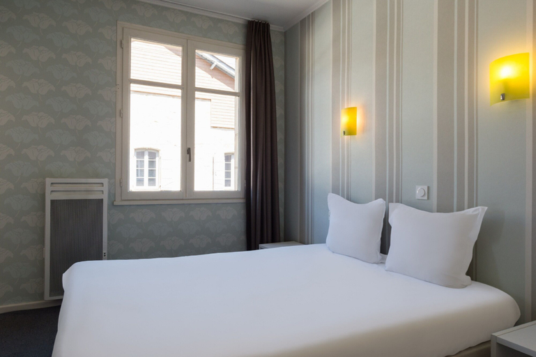 Bedroom 3, The Originals Access, Hôtel Figeac, Lot