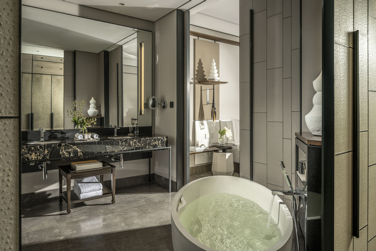 Bathroom 17