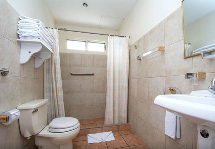 Bathroom 5, Hotel Puerta del Sol - San Jose Airport, Heredia