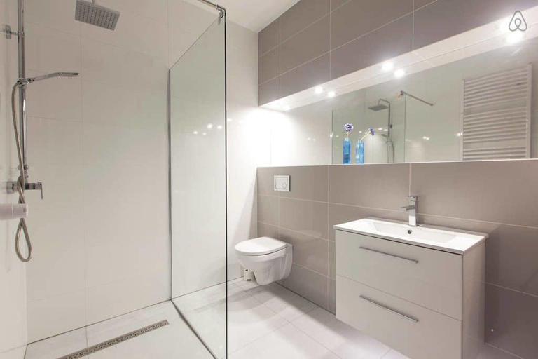 Bathroom, Promenady Wrocławskie Aparts, Środa Śląska