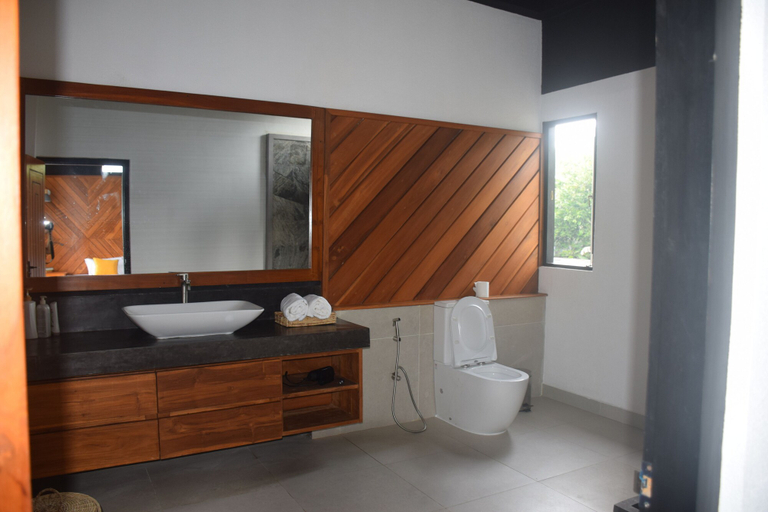 Bathroom 3, Mango Tree Villa Bentota, Bentota